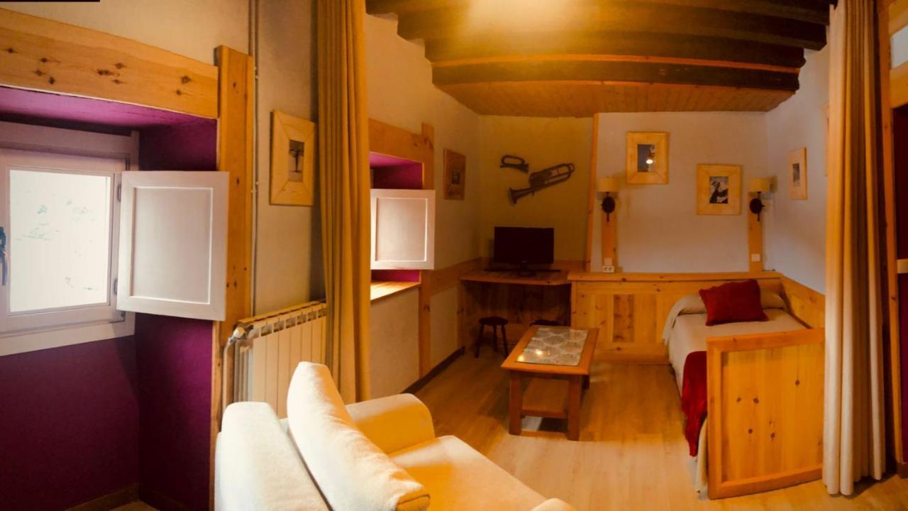 Santa Cruz de la Serós Casa Seneraヴィラ エクステリア 写真